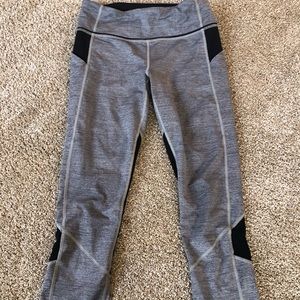 Lululemon pace rivals cropped leggings Sz 6 grey